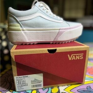 Vans Old School Stacked sneakers, woman’s size 8 w/ box. Very little wear